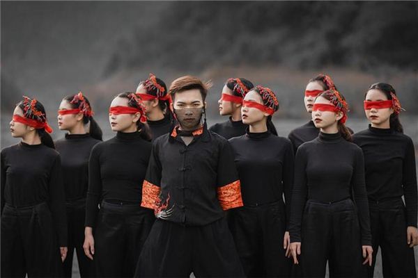 做梦梦到专业舞蹈老师