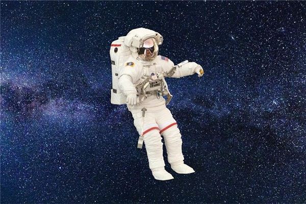 做梦梦到宇宙人 太空人
