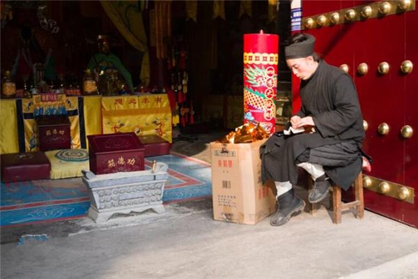 做梦梦到道长是什么意思
